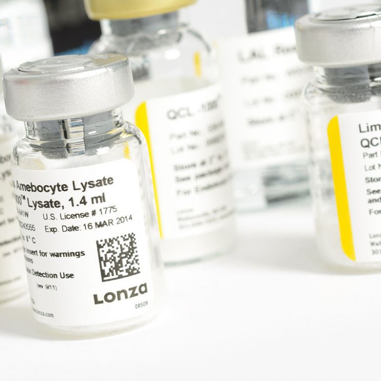 QCL-1000 Endpoint Chromogenic LAL Assay Kit, mutliple vials close-up view
